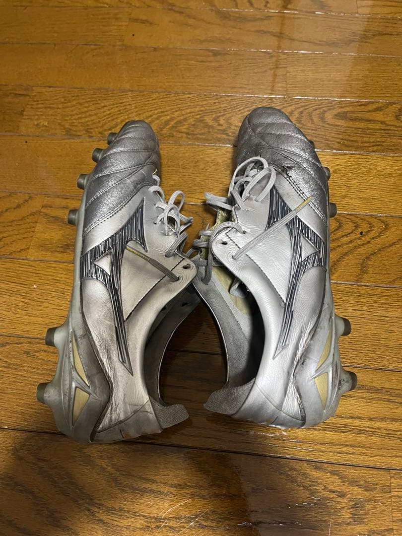 Mizuno モレリアネオ4 27.5cm シルバー限定色