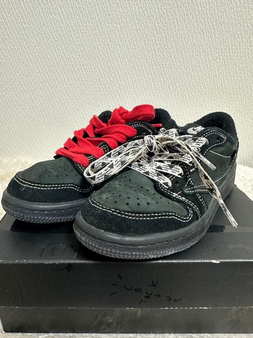 Travis Scott × Nike Black Phantom