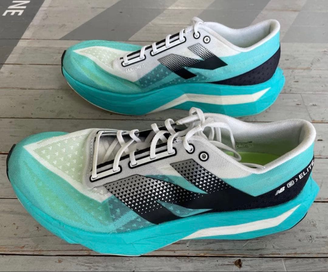 スパイク・シューズ new balance FuelCell SuperComp Elite v4