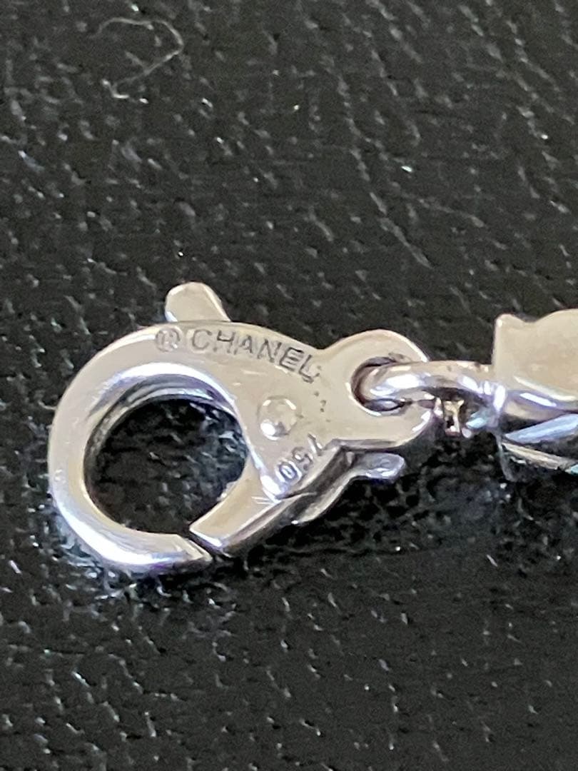 すみれ様CHANEL ナンバー5 マトラッセ キルティングチャーム K18WG