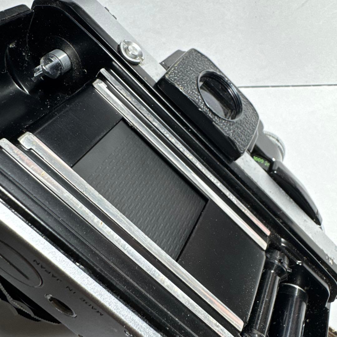 Nikon F2＋レンズ。