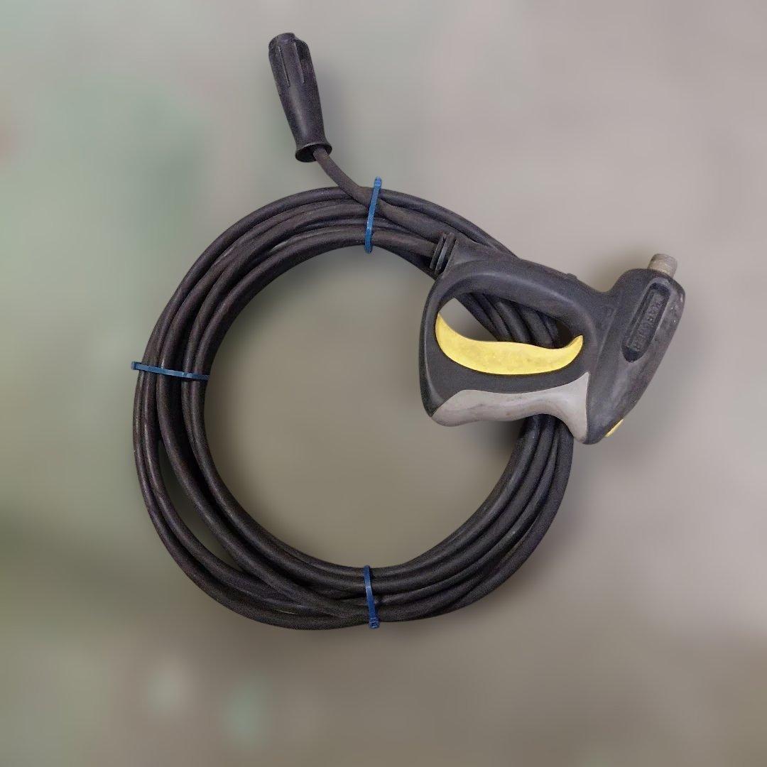 高圧洗浄機　ケルヒャーHD 4/8C