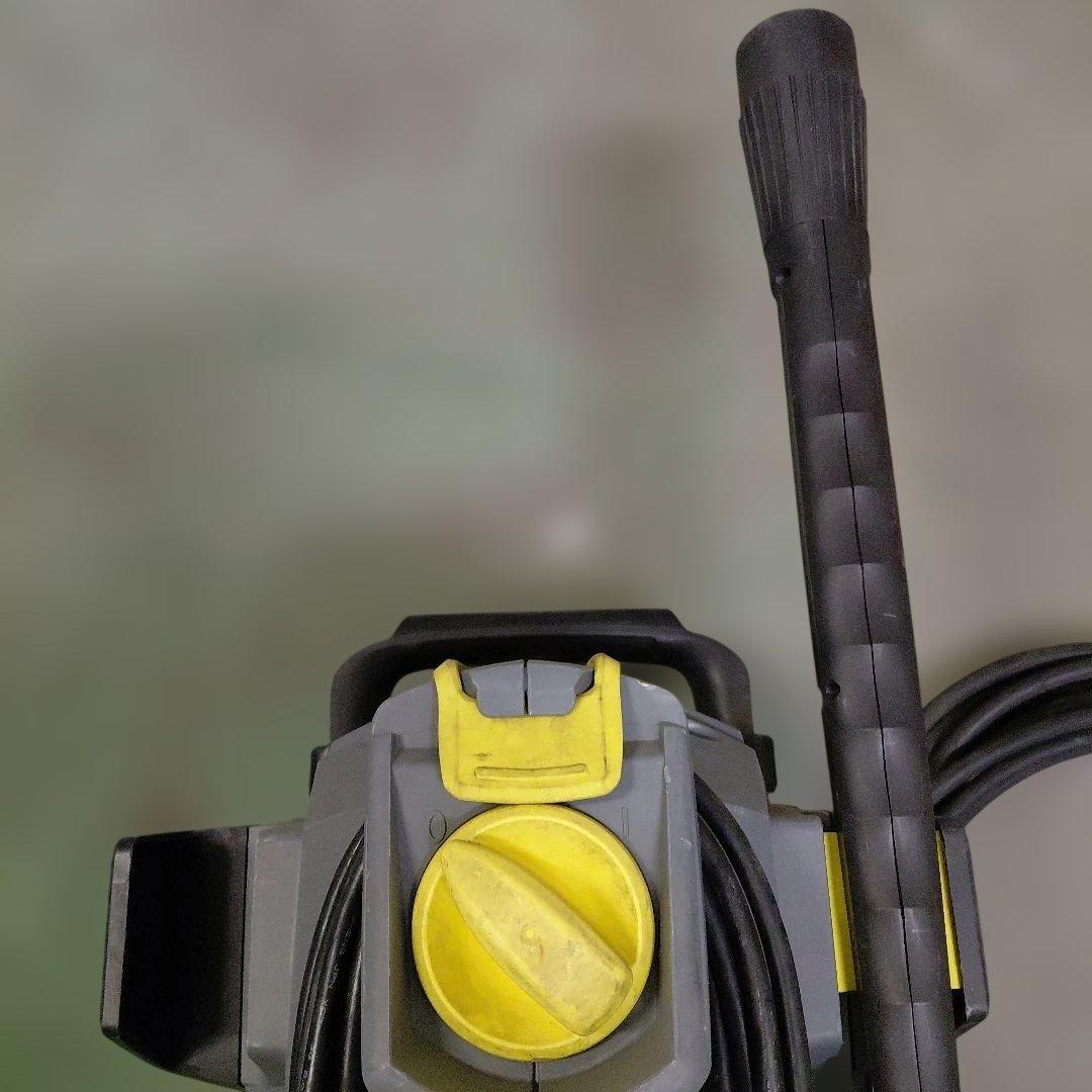 高圧洗浄機　ケルヒャーHD 4/8C