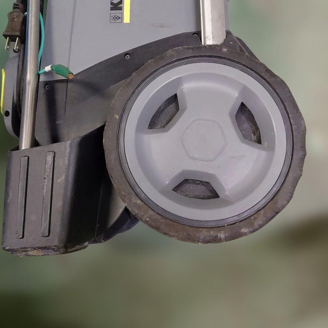 高圧洗浄機　ケルヒャーHD 4/8C