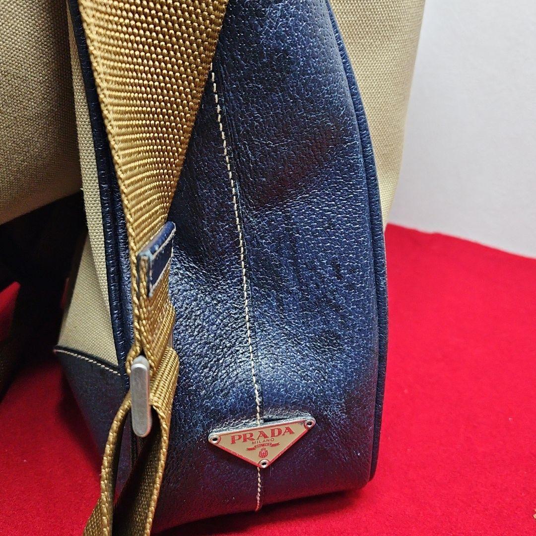 PRADA プラダ メッセンジャーバッグ ショルダーバッグ 3角ロゴ 希少