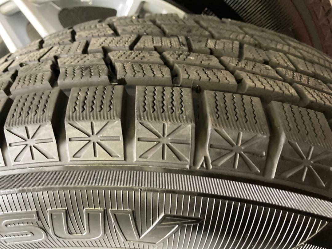 【良品_ハリアー取外し】スタッドレスタイヤ4本+ナットセット(簡易保管カバー付)