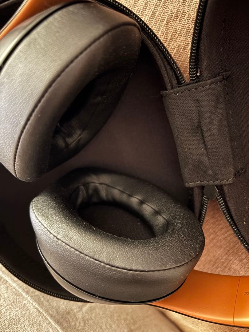 ブルートゥースヘッドホン MXJA2PA/A ミッドナイトブラック