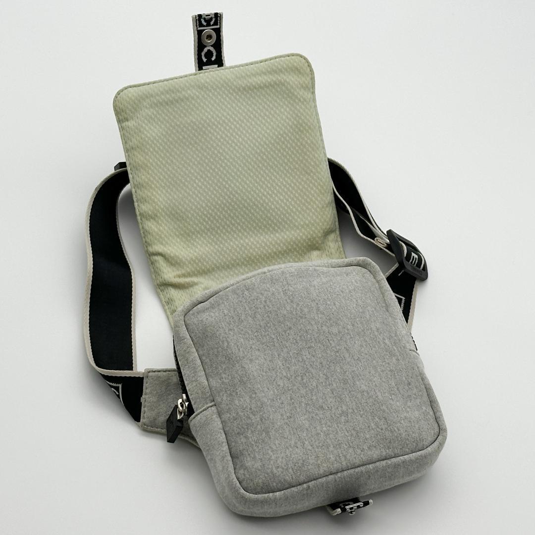 【極美品】CHANEL シャネル　スポーツライン　ウエストバッグ　キルティング