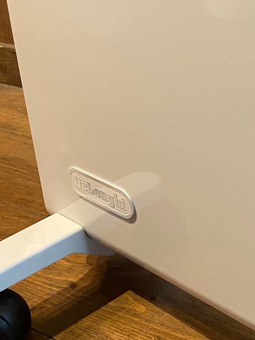 デロンギ コンベクターヒーター　セラミックヒーター　暖房　ストーブ