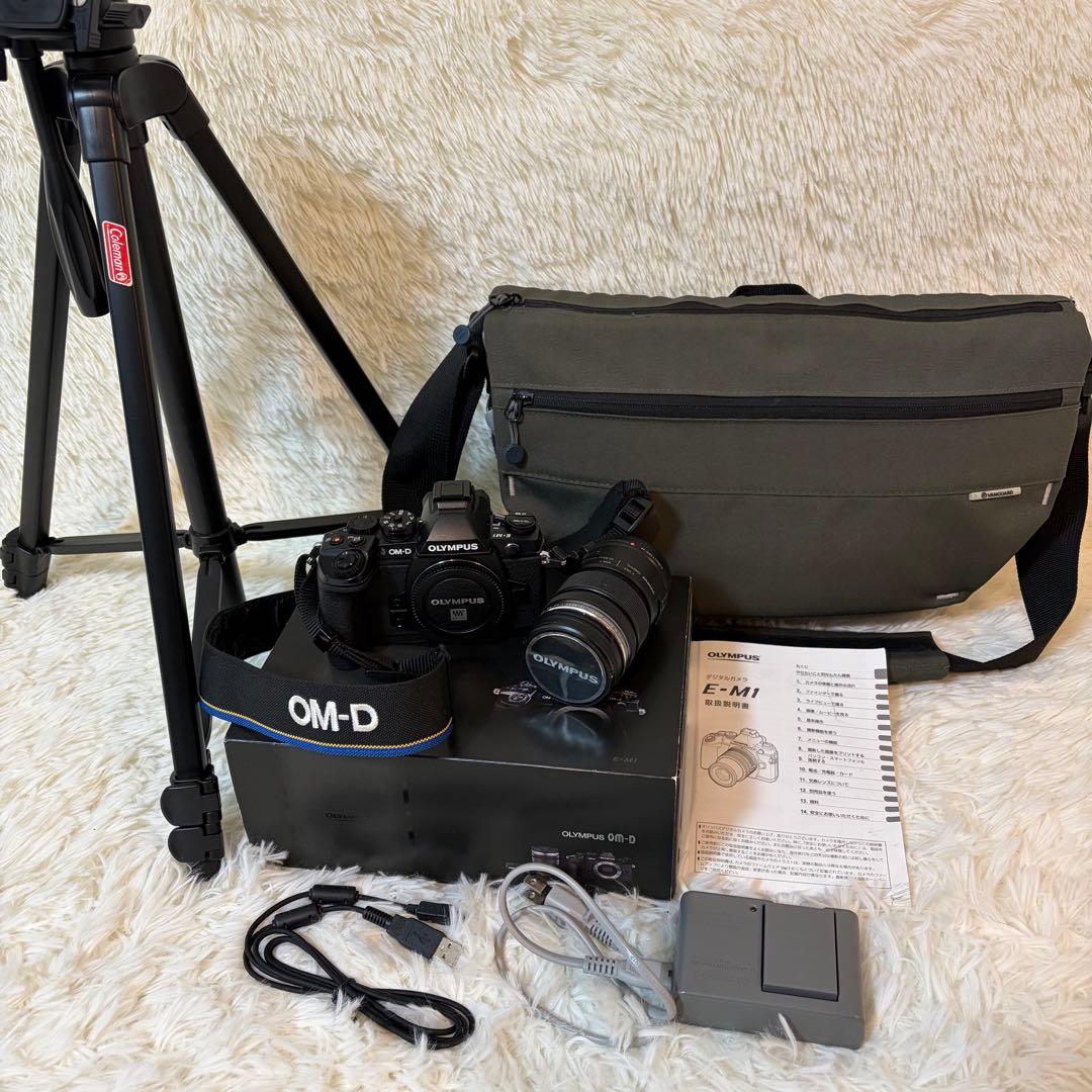 OLYMPUS OM-D E-M1 ミラーレス一眼カメラ 三脚 カメラバッグ