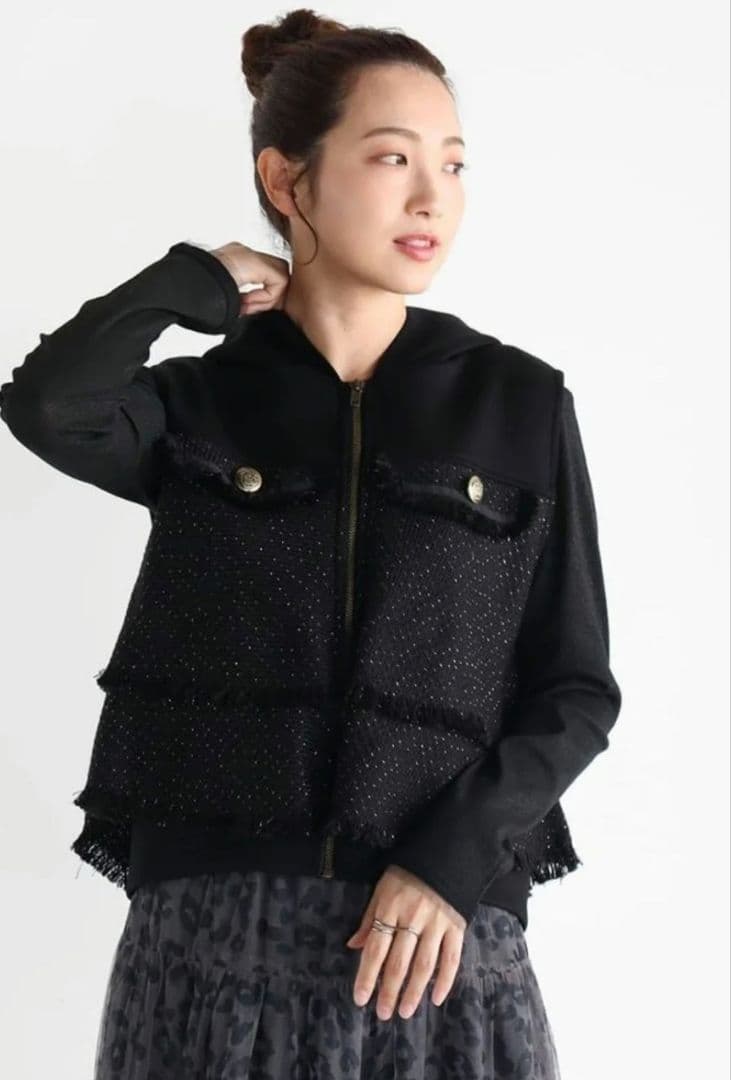 りりこ　★新品★Vin（ヴァン） バックフリルツイードベスト