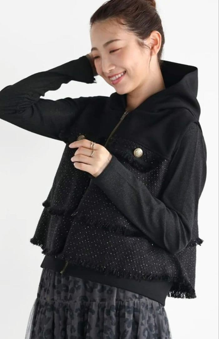 りりこ　★新品★Vin（ヴァン） バックフリルツイードベスト