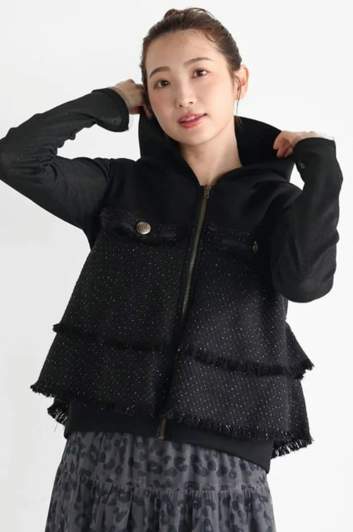 りりこ　★新品★Vin（ヴァン） バックフリルツイードベスト