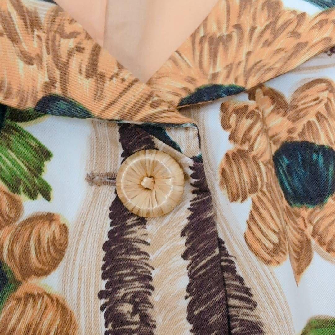 ​【美品】モスキーノ チープアンドシック テーラードジャケット 総柄 ボタニカル