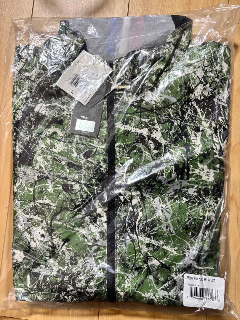 アディダス マンチェスターユナイテッド ザ・ストーン・ローゼズ ジャケット