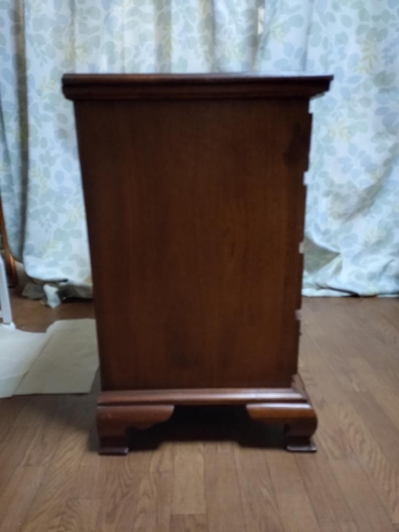 アンティーク　4段チェスト