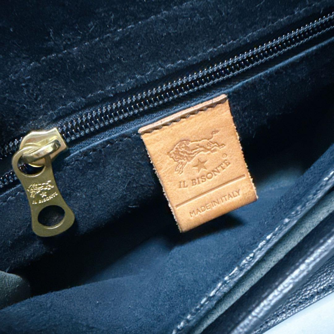 美品✨イルビゾンテ　クロスボディバッグ　ショルダー　ブラック　黒