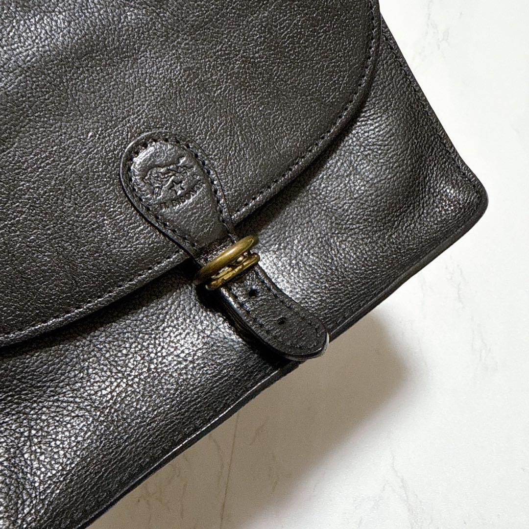 美品✨イルビゾンテ　クロスボディバッグ　ショルダー　ブラック　黒