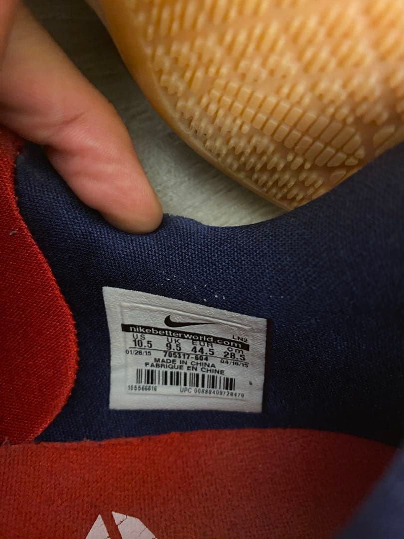 ナイキ コービー 10 \"independence day\"限定カラーモデル