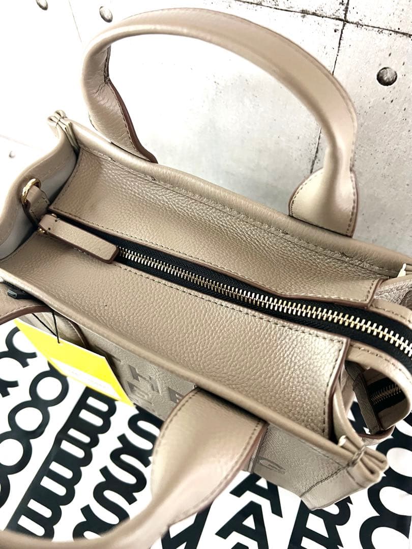 マークジェイコブス レザー ミニ トートバッグ ショルダーバッグ 055セメント