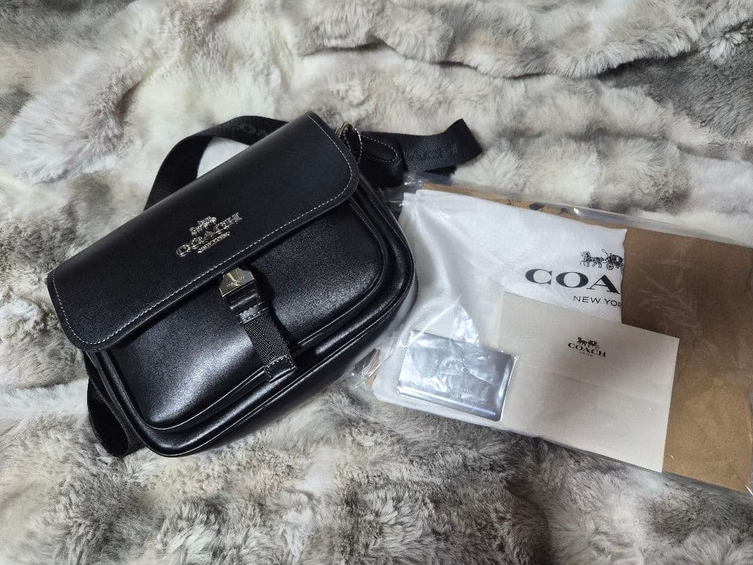 コーチペースメッセージャー クロスボディバッグ ショルダーバッグ CR098