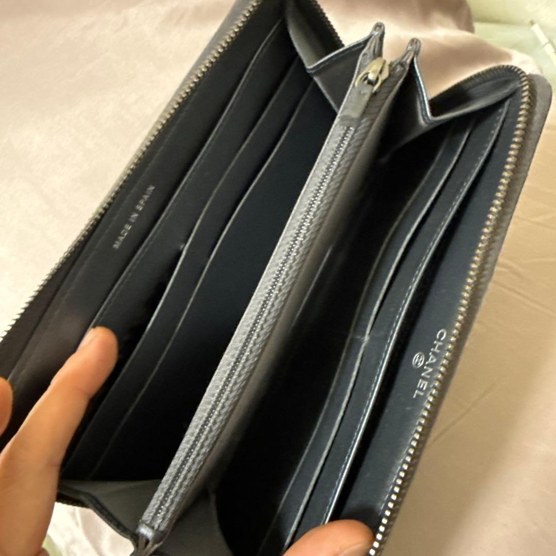 CHANEL 長財布キャビアスキンラウンドファスナーマトラッセキルティング