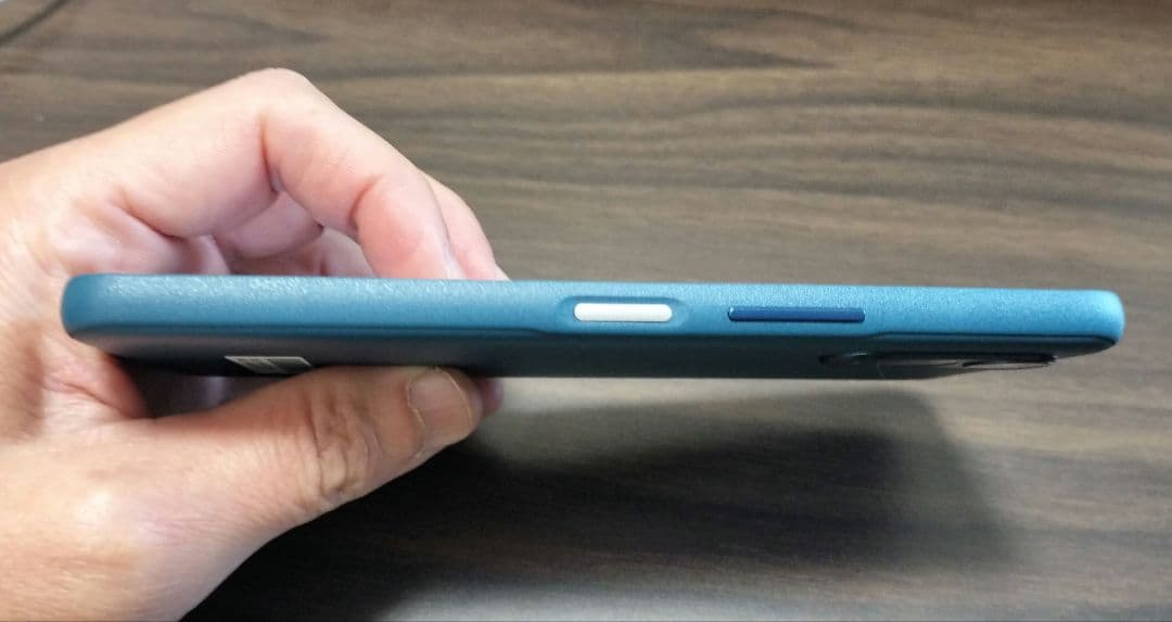 中古 arrows We2 F-52E スマートフォン 本体 ネイビーグリーン