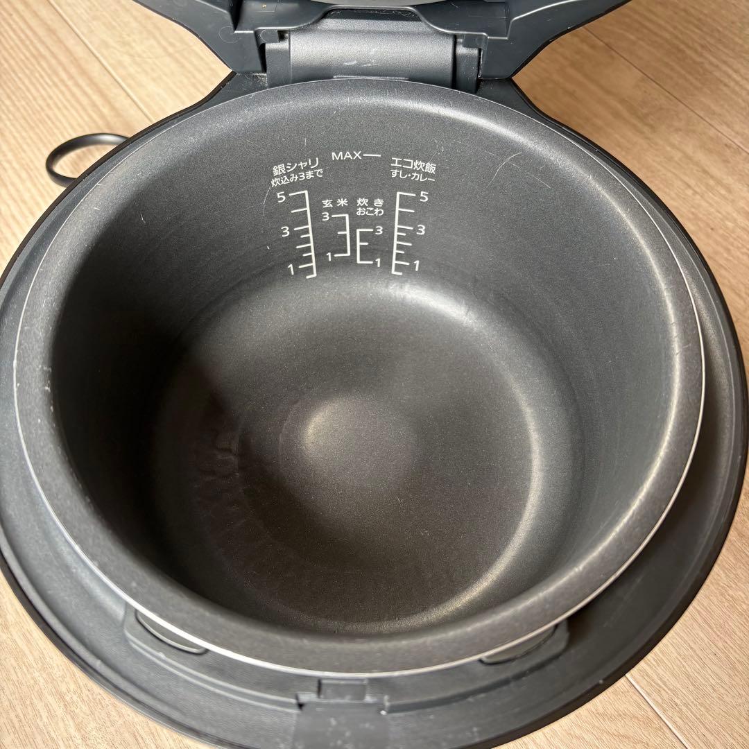 Panasonic IH圧力炊飯器 SR-NA102 ブラック　訳あり