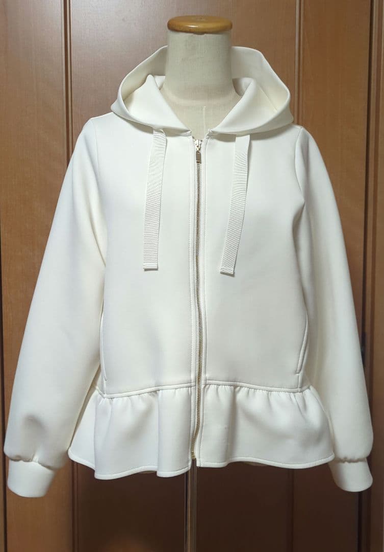 ANAYI　ダブルジャージーペプラムパーカー38