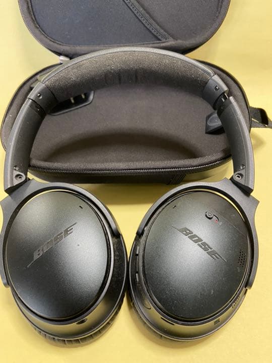 ノイズキャセリングヘッドホンBOSE QUIETCOMFORT 35 BLACK