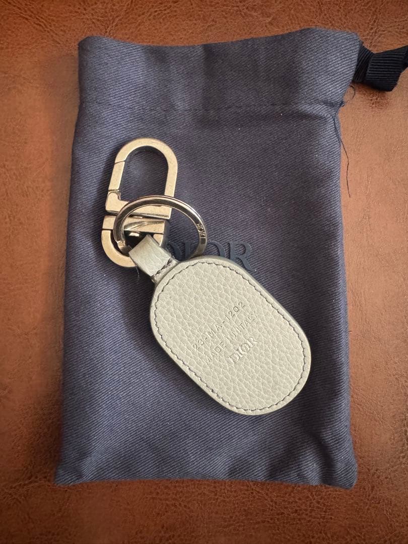 Dior グレー レザー キーホルダー