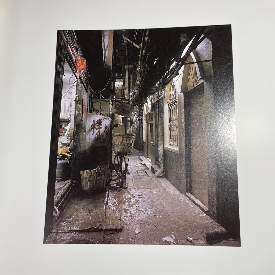 稀少本「City of Darkness」 洋書