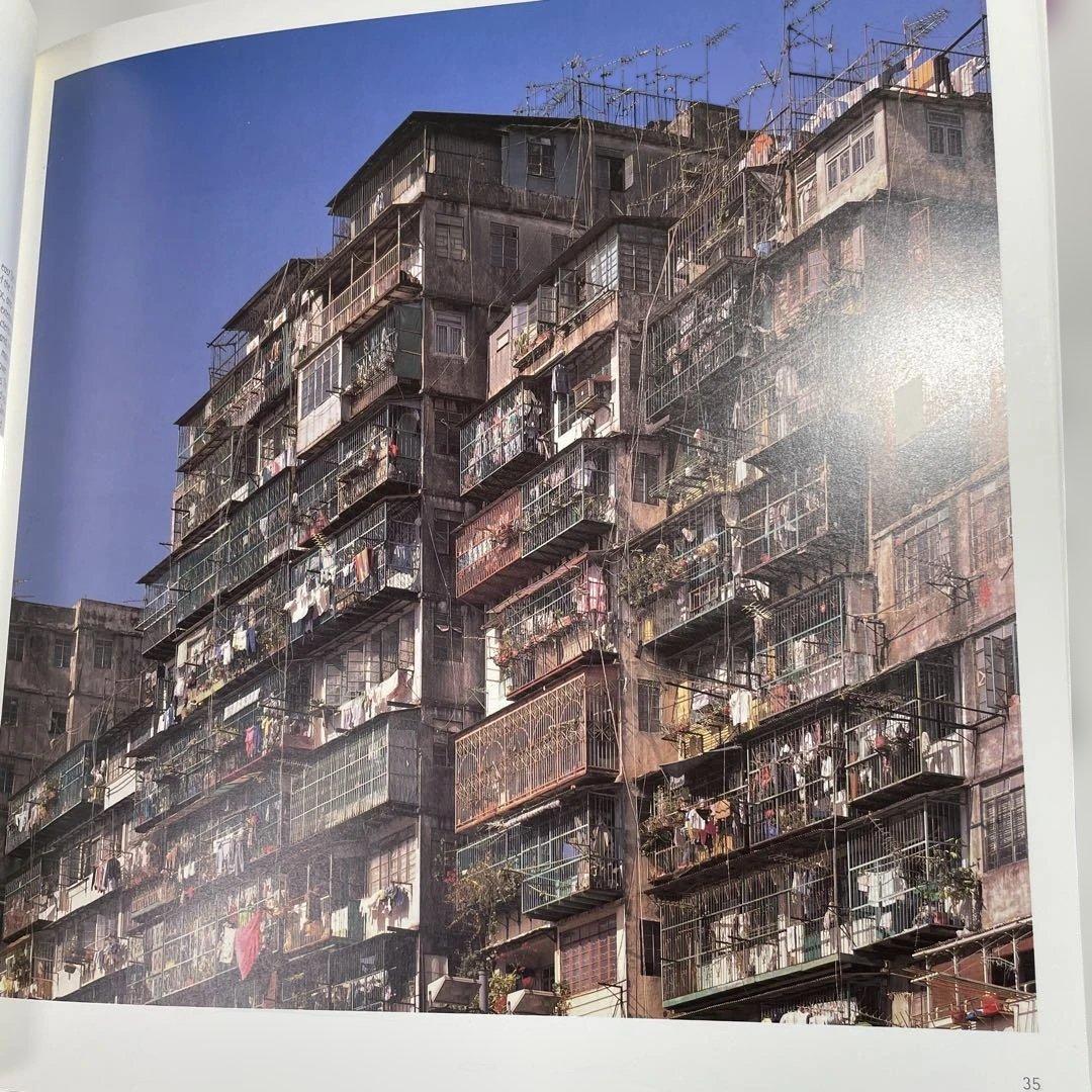 稀少本「City of Darkness」 洋書