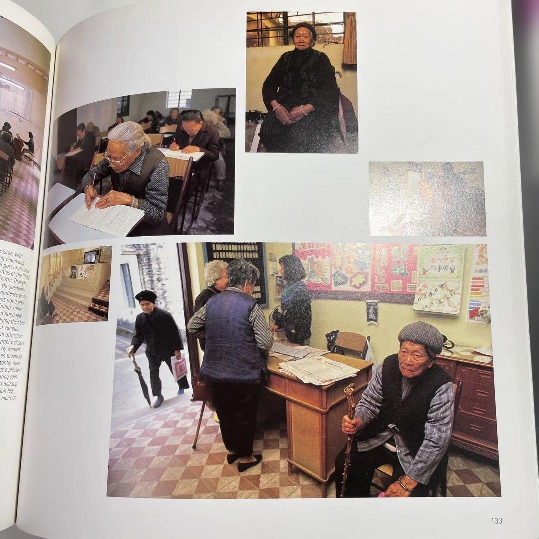 稀少本「City of Darkness」 洋書