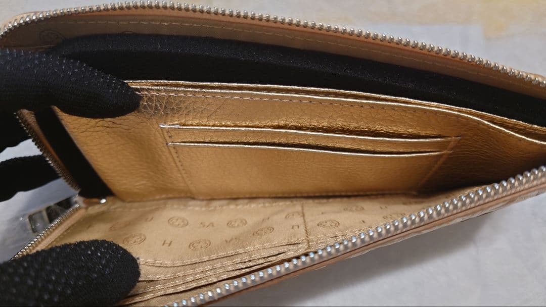 SALON DI ALFURD 星型エンボス長財布 ゴールド