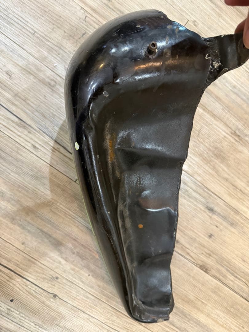 k*4様 ハーレー　3.5ガロン　分割タンク　サバイバー