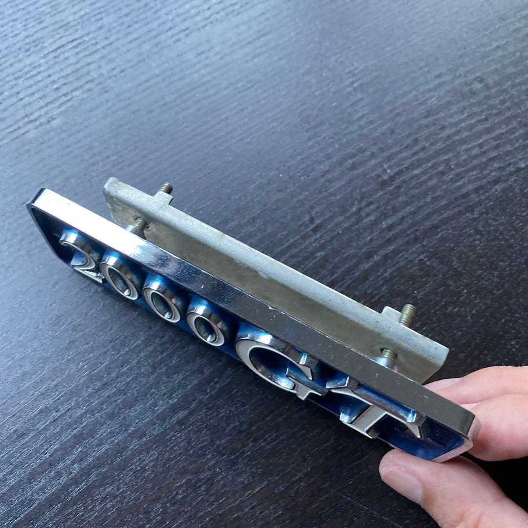 ハコスカ2000GT純正品フロントエンブレム 超希少品　極上品‼️　ほぼ未使用品