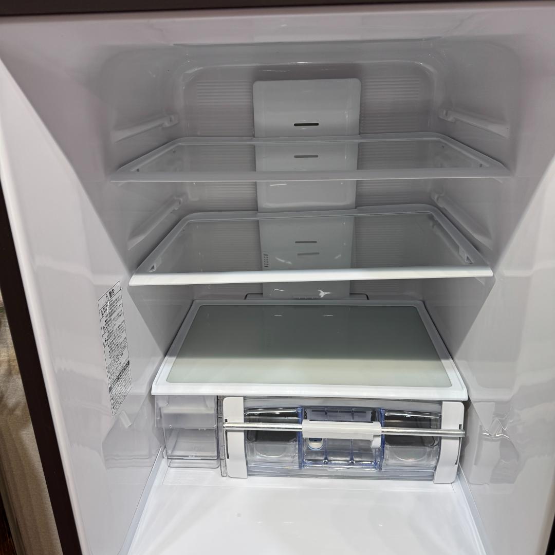 東京23区送料無料　美品日立3ドア冷蔵庫265L　ガラストップ　清掃/除菌済み