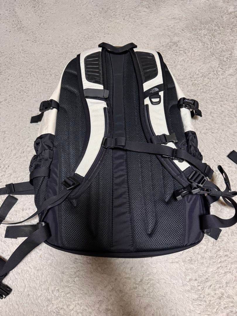 THE NORTH FACE バックパック ホワイト/ブラック