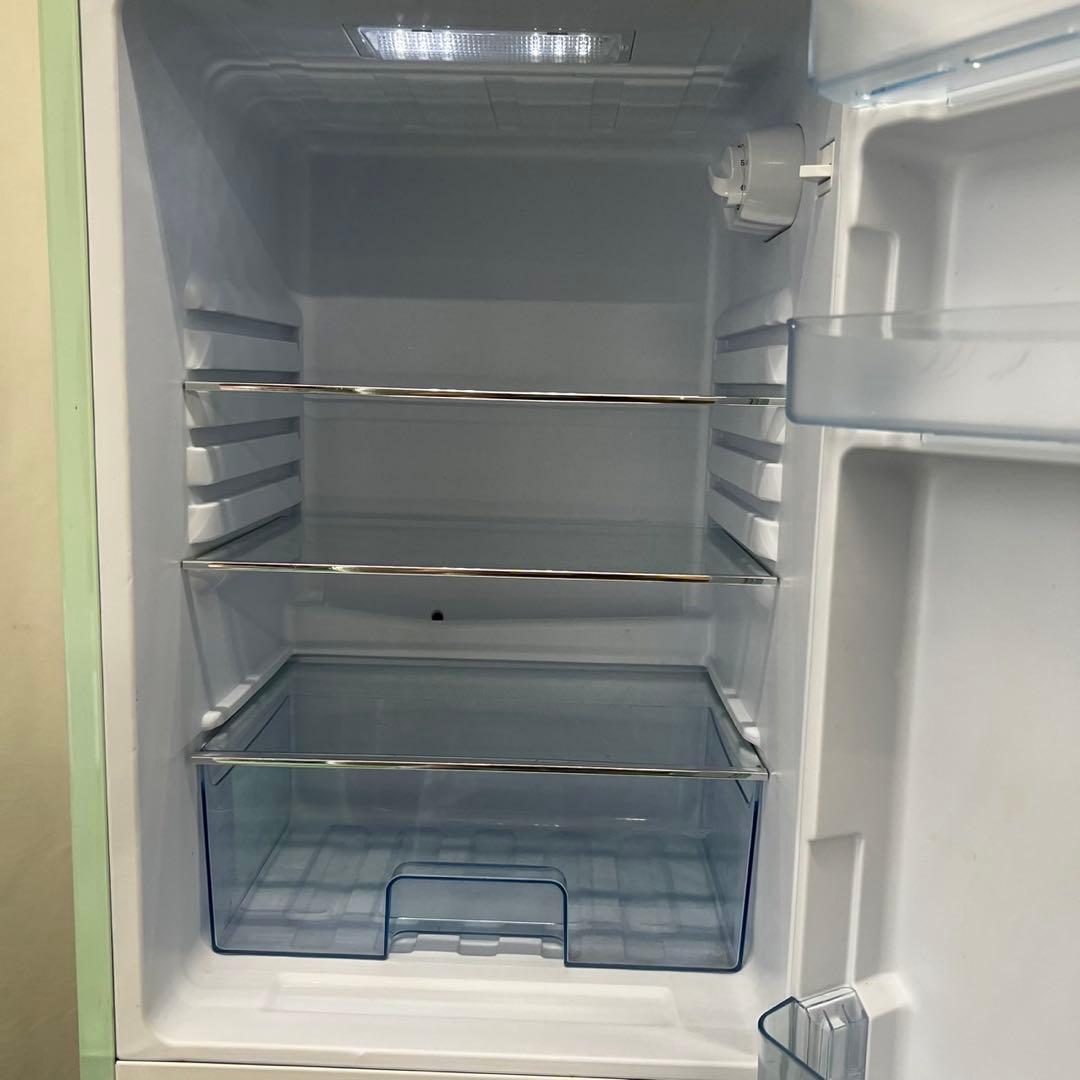 929⭕️冷蔵庫　小型　レトロ　おしゃれ　おすすめ　安い　設置無料