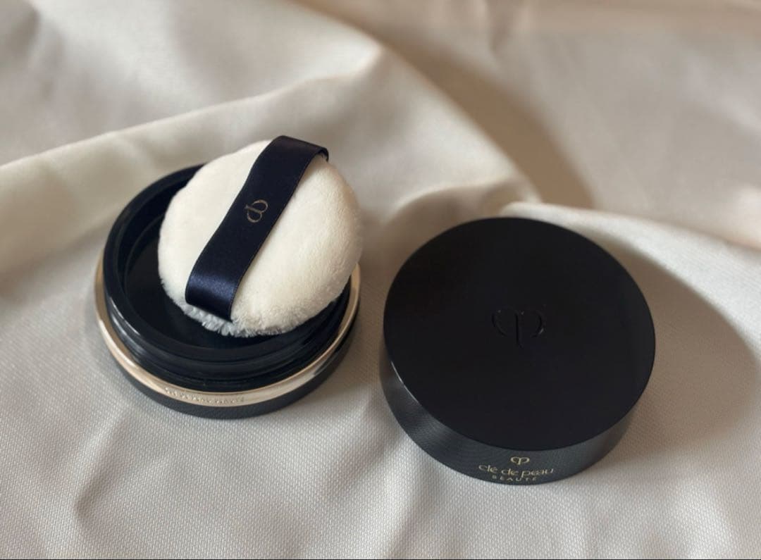 最終値下げ！ クレ・ド・ポーボーテ プードルトランスパラントn ライトミディアム