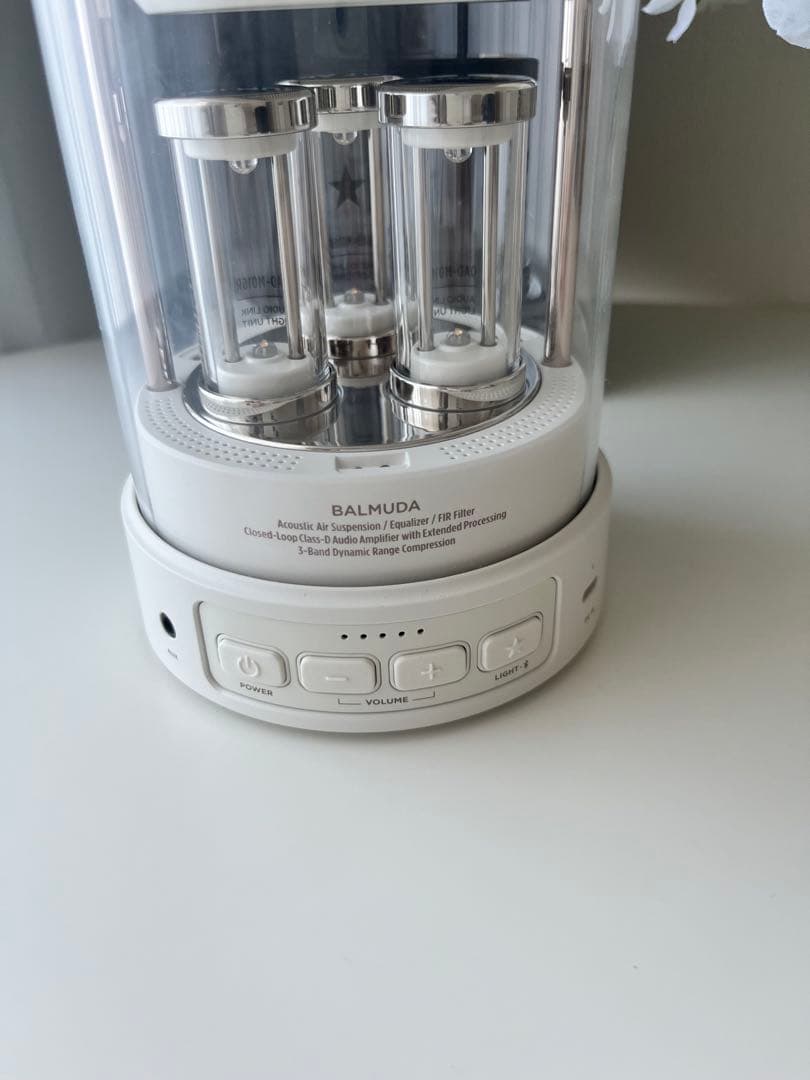 バルミューダ BALMUDA The Speaker M01A-WH ホワイト
