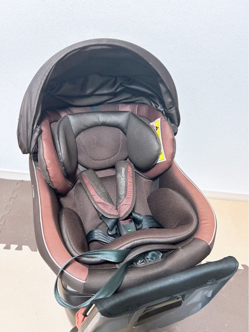 【美品】Combi クルムーヴスマート JG-600 シートベルト固定 新生児