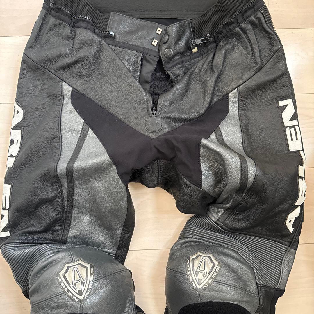 ARLENNESS バイクウェアセットアップ