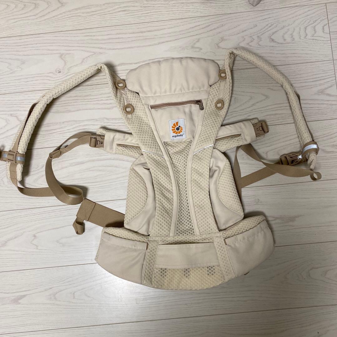 【美品】エルゴオムニブリーズ　ホワイトベージュ