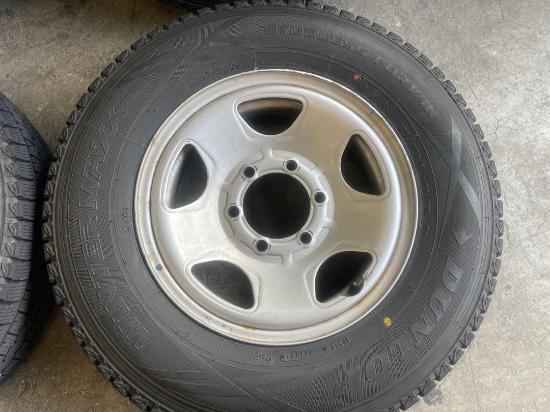 ハイエース　バリ山　ダンロップ　スタッドレスセット　195/80Ｒ15