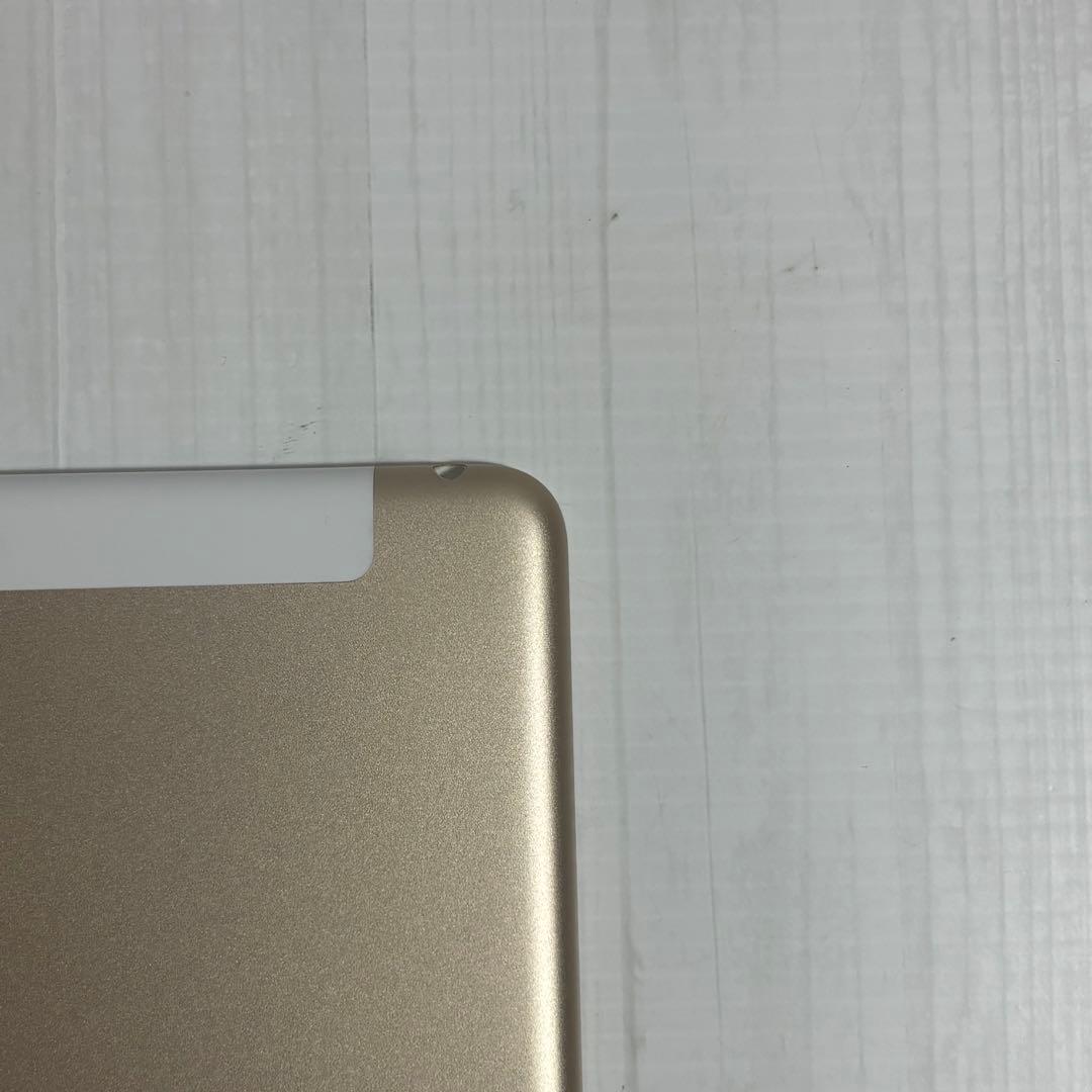 iPad 第5世代 32GB ゴールド ケース付き 美品