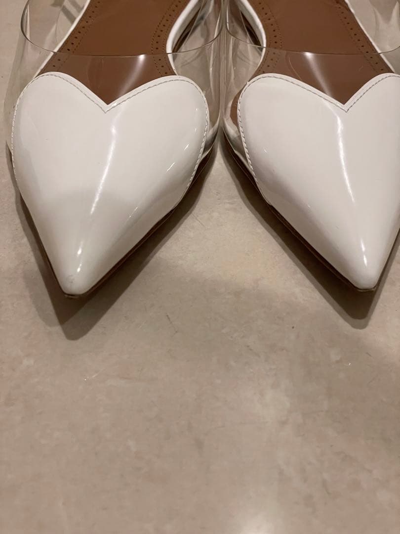 ALAIA アライア　ホワイト ポインテッドトゥ スリングバッグ　36.5