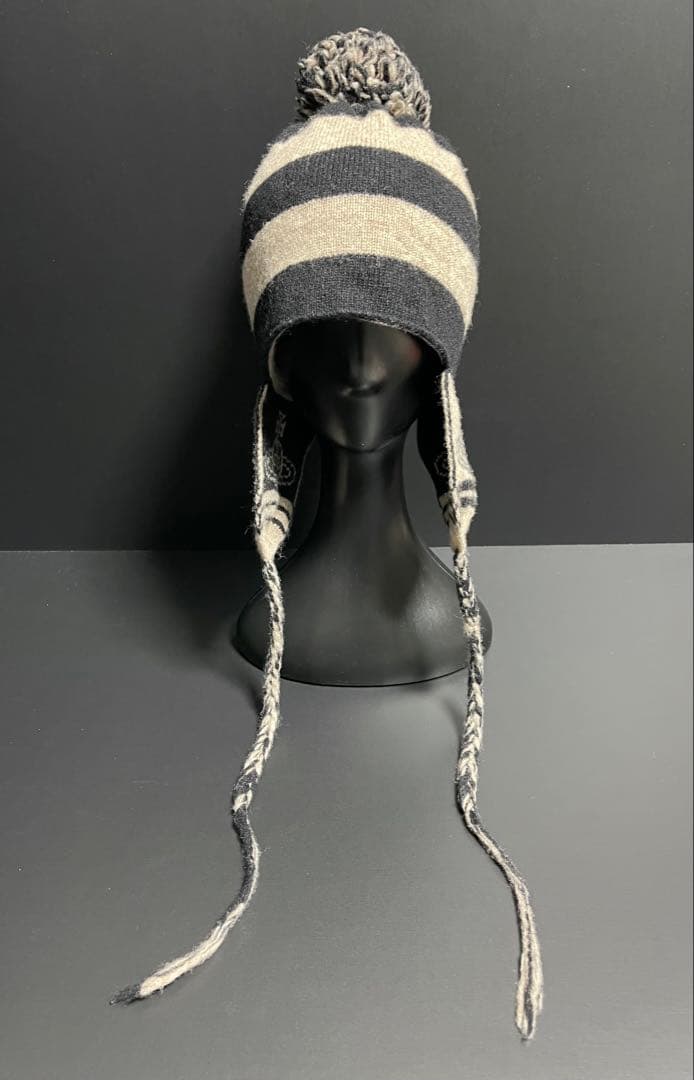 廃盤レア正規品★美品ヴィヴィアン ボンボン耳当て付きニット帽 黒×グレーNANA