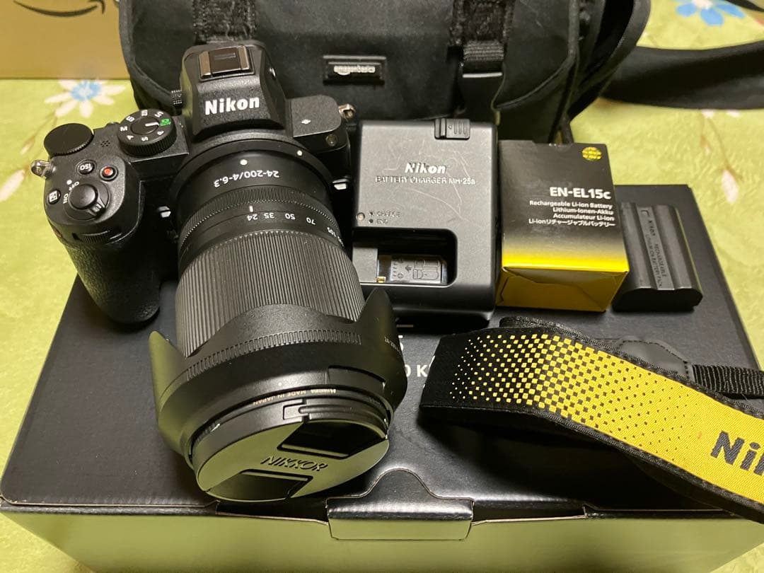 Nikon Z 24-70mm f/4 S ミラーレス一眼